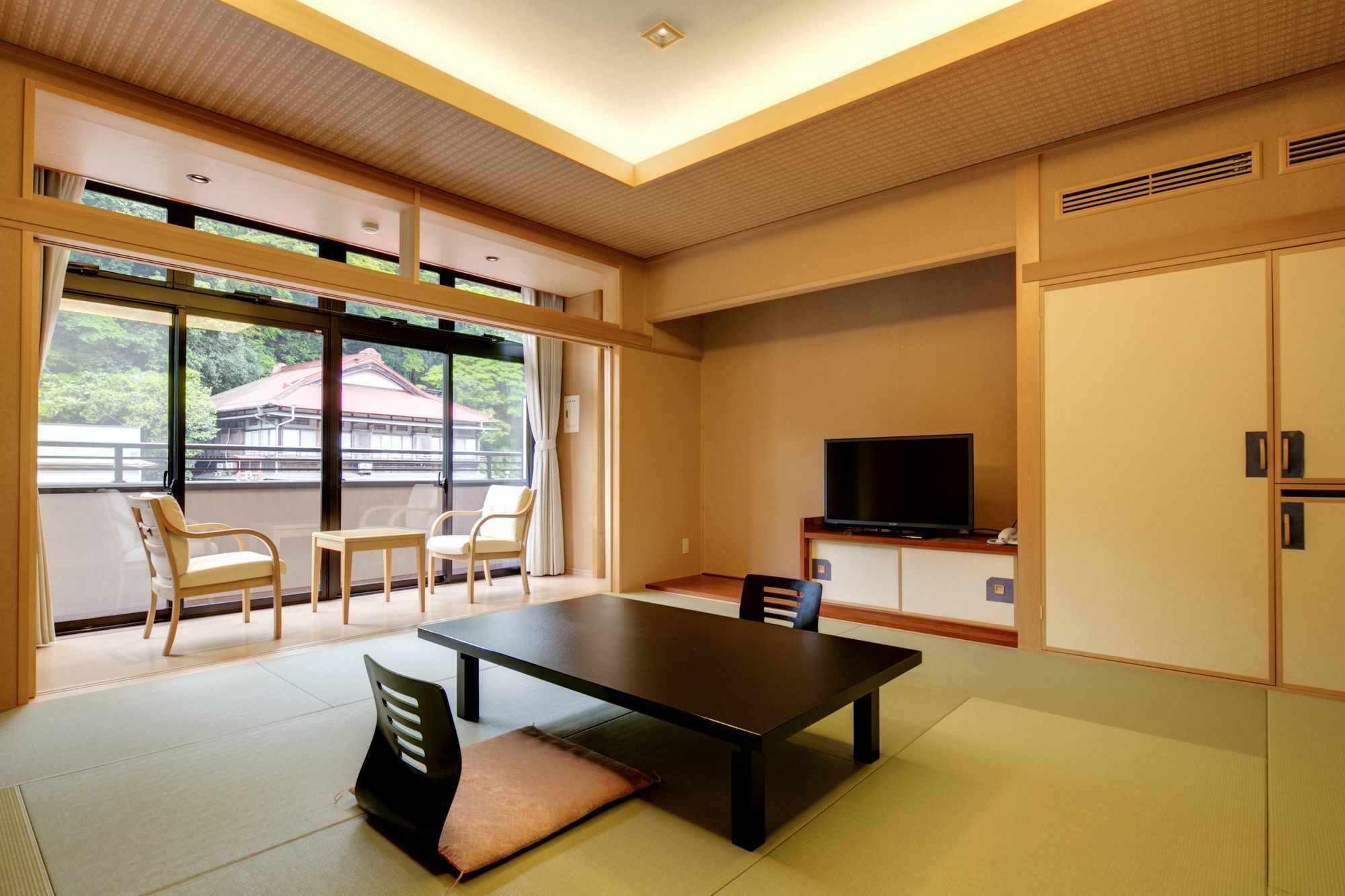 Hotel Yugawara Mizunokaori Zewnętrze zdjęcie