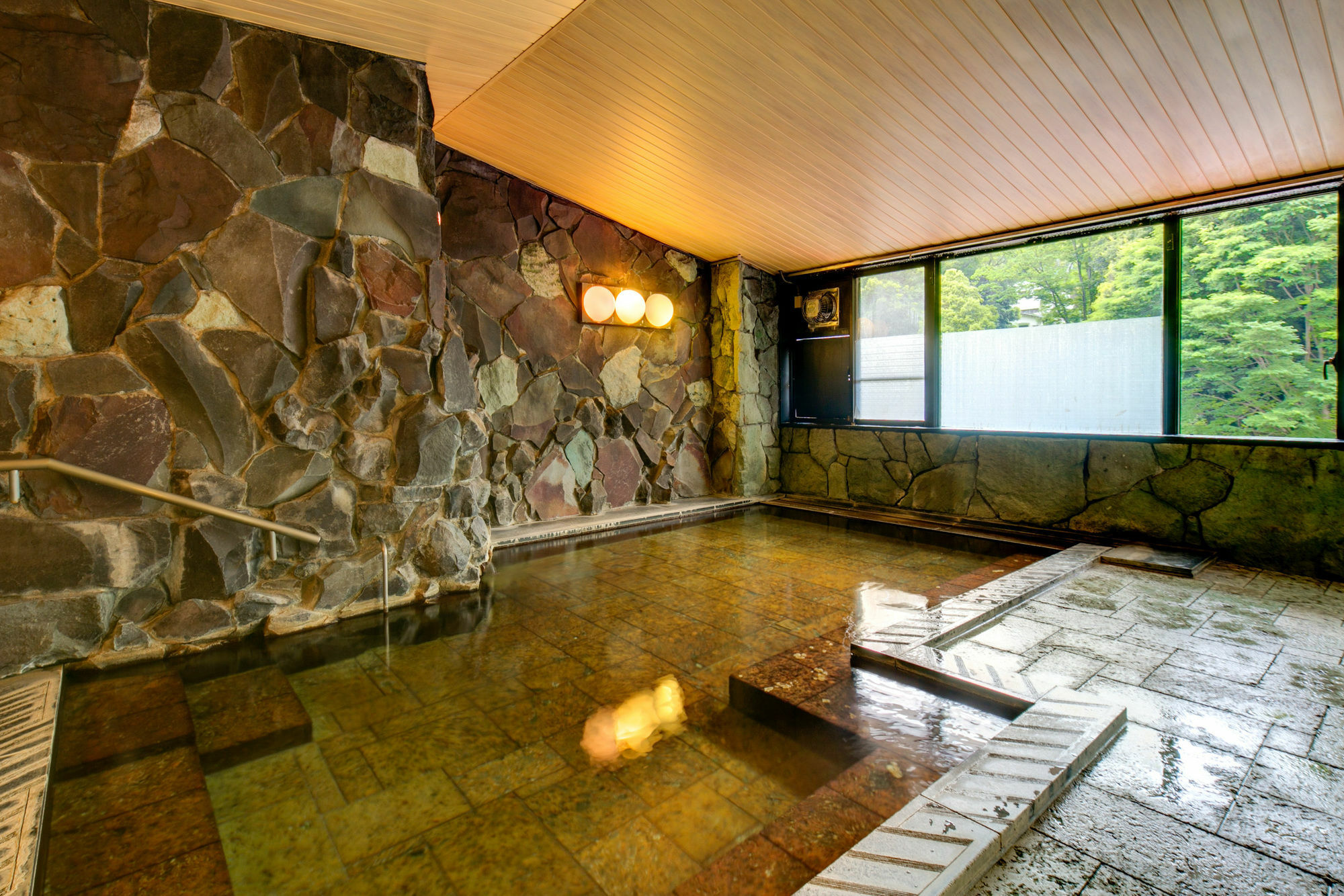 Hotel Yugawara Mizunokaori Zewnętrze zdjęcie
